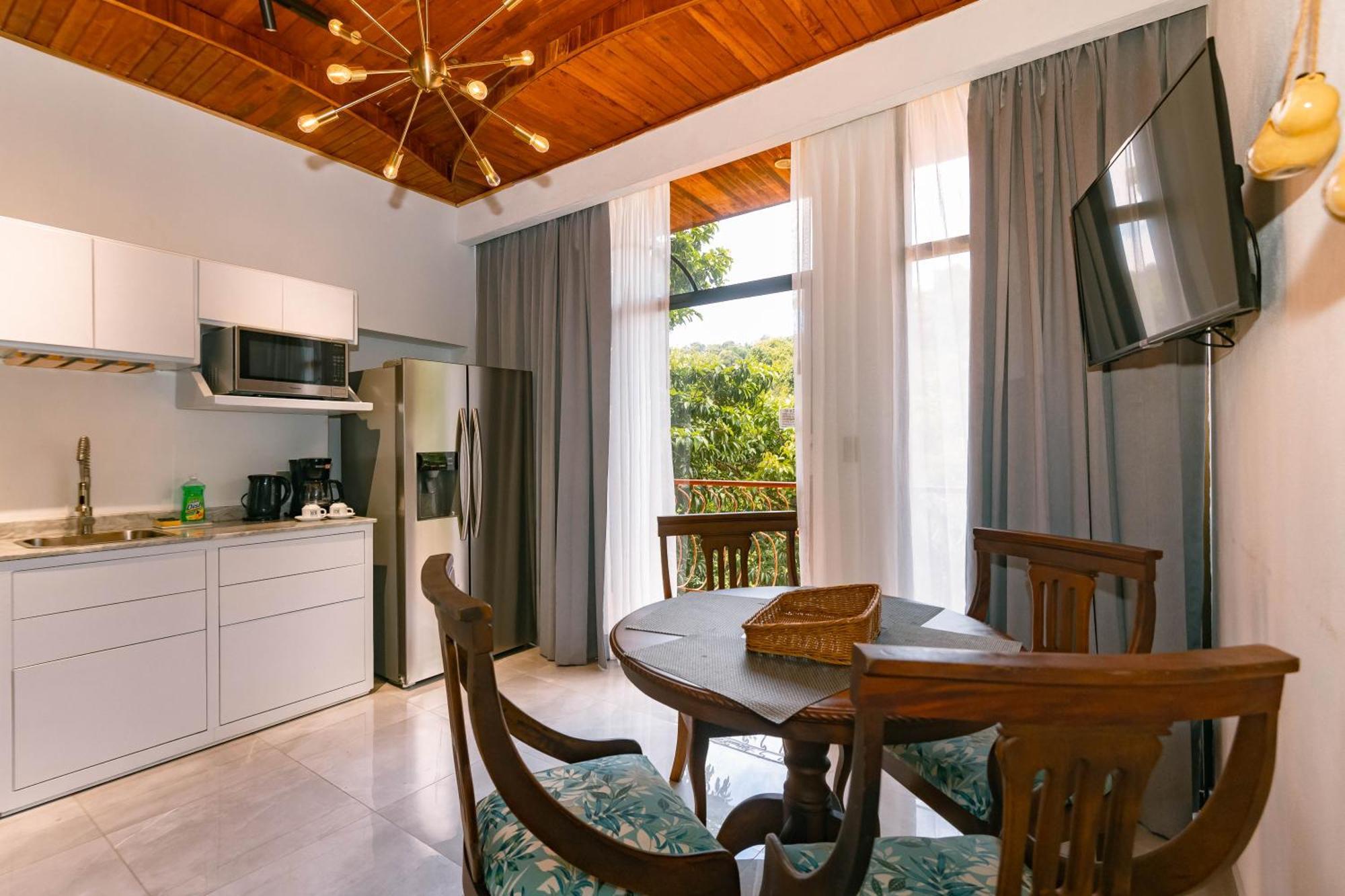 Hotel San Bada Resort&Spa Manuel Antonio Bagian luar foto