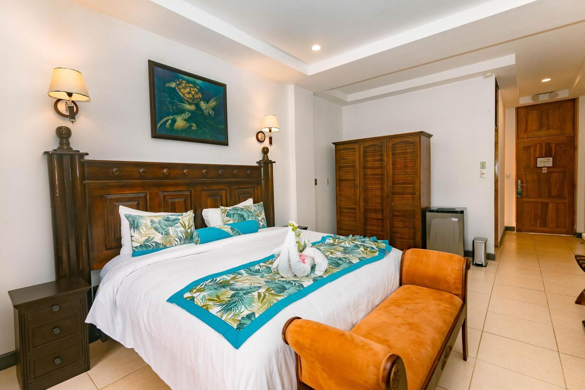 Hotel San Bada Resort&Spa Manuel Antonio Bagian luar foto