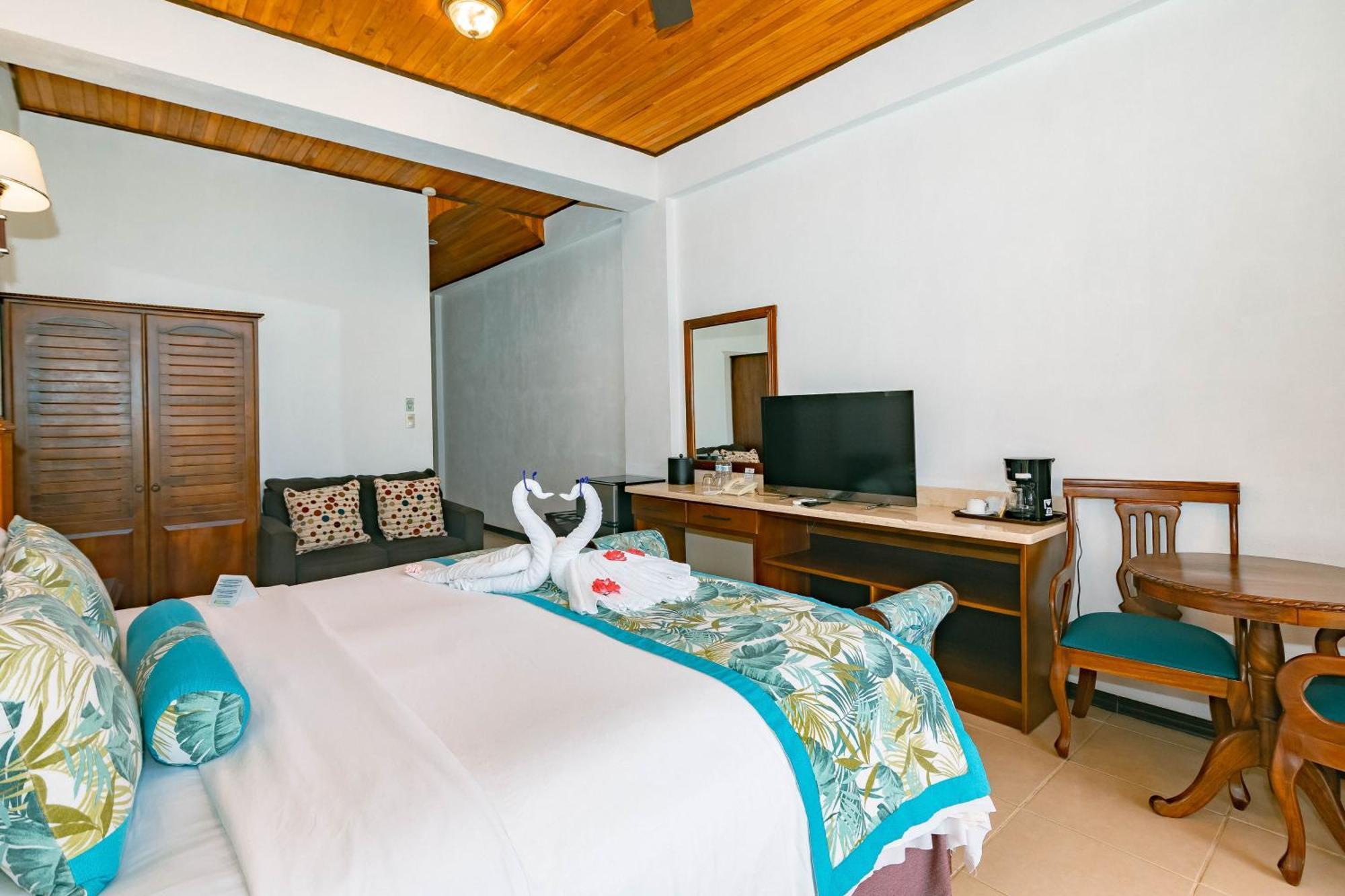 Hotel San Bada Resort&Spa Manuel Antonio Bagian luar foto